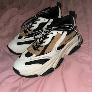 Steve Madden Possession